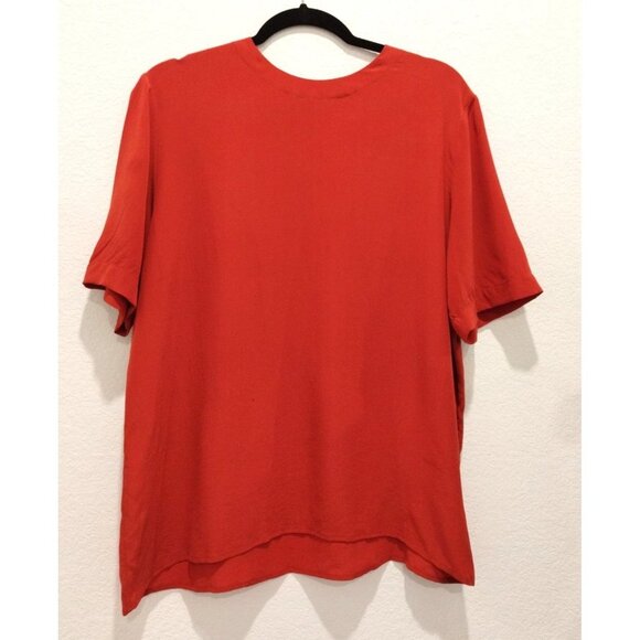 Christi and Jill Red 100% Silk Crew Neck Short Sleeve Blouse - Picture 2 of 13